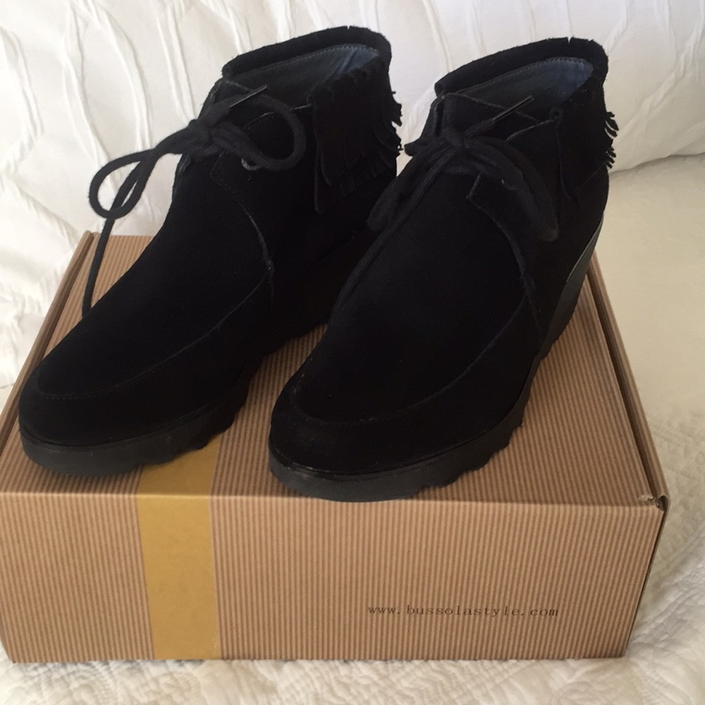 Bussila Suede Boots
